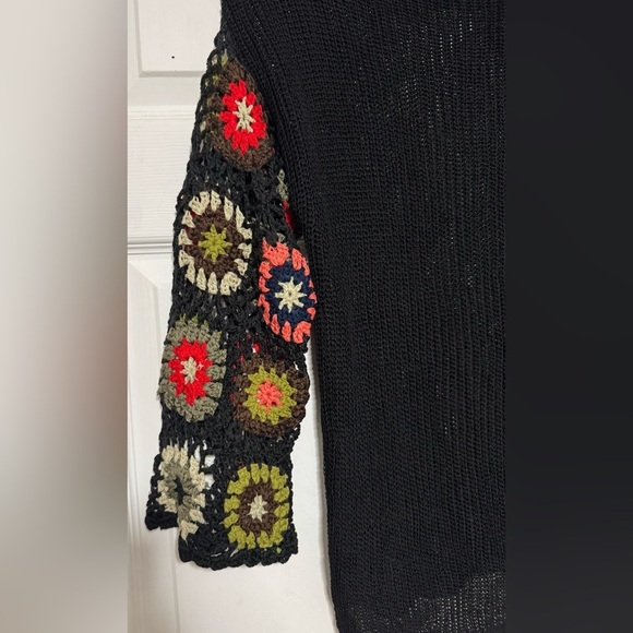 Emery Rose Black Hollow Out with Multi Color Floral Pattern Knitted Sweater Sz S - Picture 2 of 6